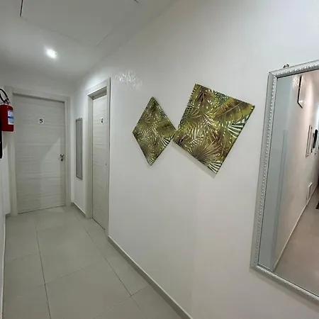 Amarillo 4*
