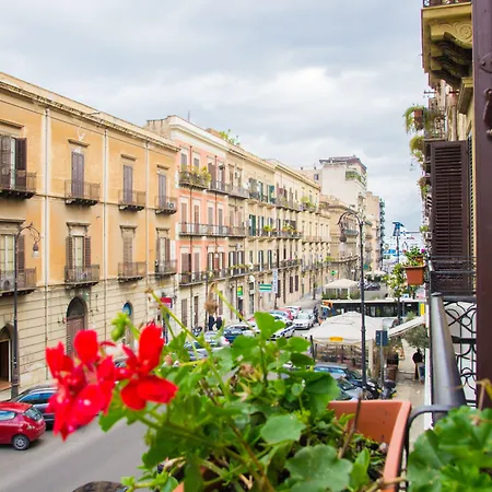 Amarillo Pensión Palermo
